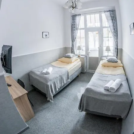 Pod Jedynka - Jednosci Narodowej 3/1