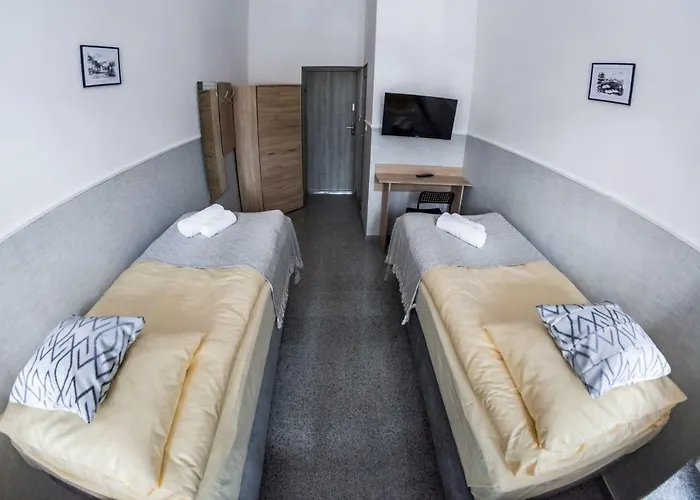 Pod Jedynka - Jednosci Narodowej 3/1 *